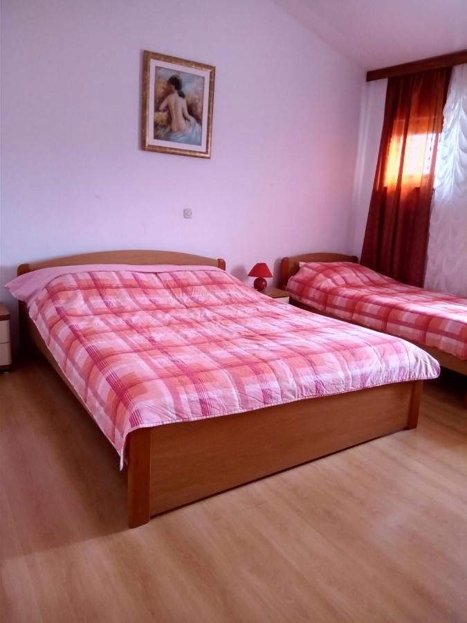 Apartmani Nikolina Razanac Bagian luar foto